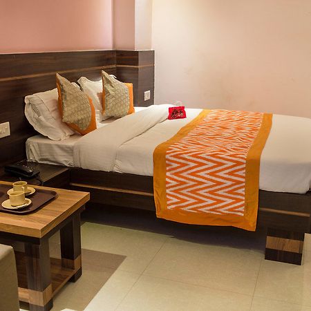 Oyo Rooms Sargam Cinemas Bhopal Exterior photo